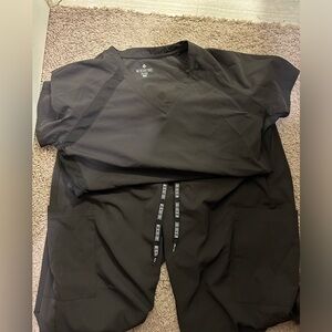 Med Couture scrub set